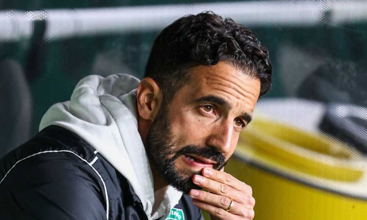 alasan-manchester-united-harus-menunggu-kedatangan-ruben-amorim-dari-sporting-cp