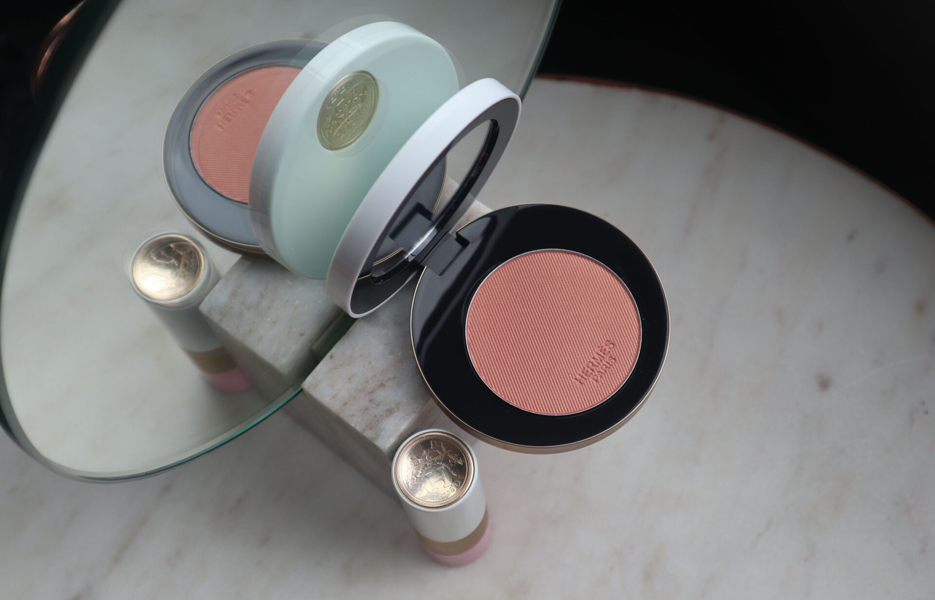 Rose Hermès Silky Blush: Blush-On dengan Sentuhan Lembut dan Elegan